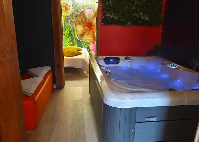 Vakantiehuis 3 Gites- Le Roosevelt, Côte 204, Côte 204 Bis